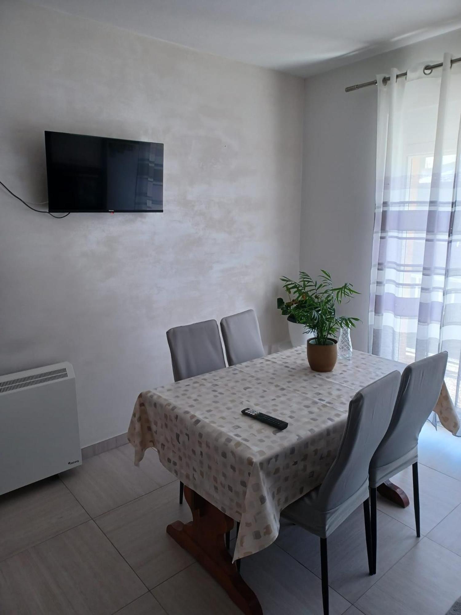 Studio Apartman Marija Трогір Екстер'єр фото